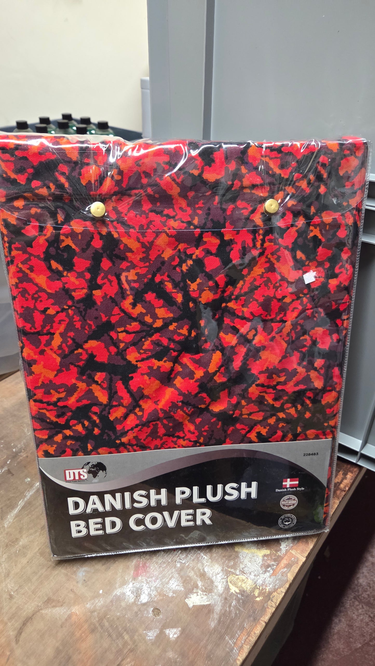 Danish Plush Red Bed Cover 140cm x 200cm (Single)